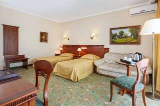 Отель Hotel Duo Spa Янув-Любельский Двухместный номер Делюкс с 1 кроватью или 2 отдельными кроватями-1